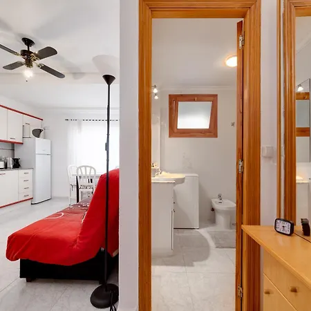 Lovely Near The Sea アパート